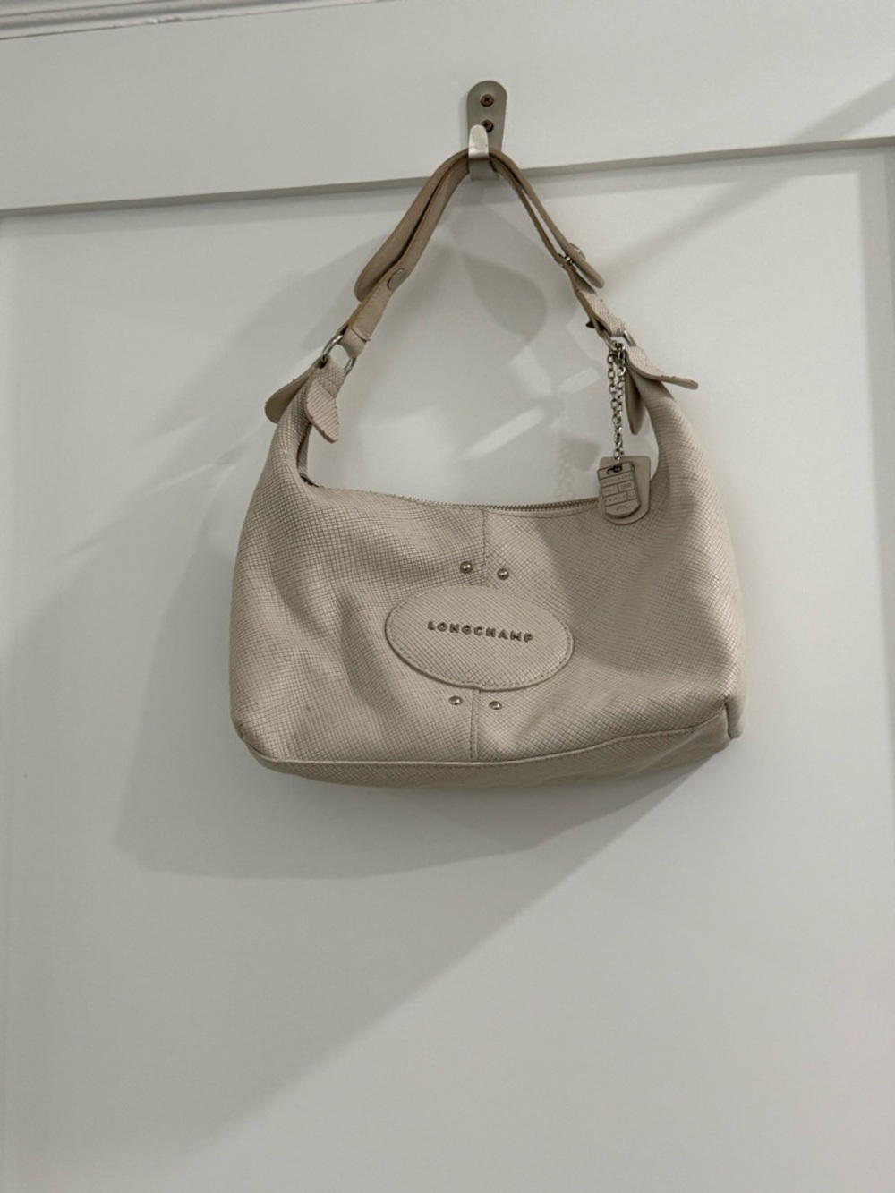 Longchamp cream offwhite quadri leather shoulder bag (fair) (read)